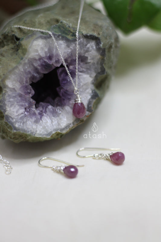 Elegance Set of Necklace and Earrings in Ruby and Sterling Silver