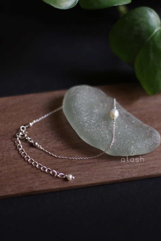 Aneek Bracelet in Pearl and Streling Silver