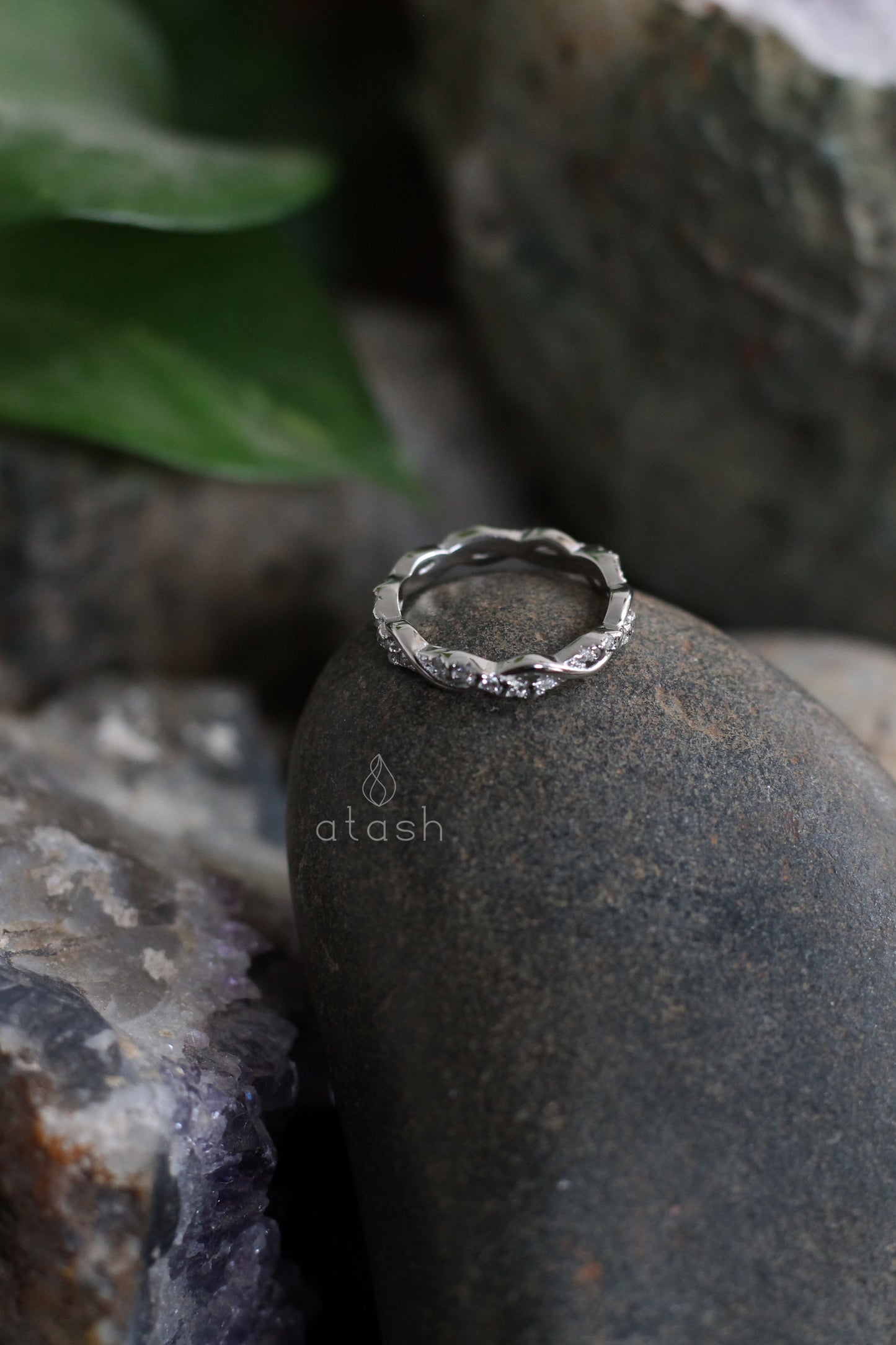 Hilo Ring