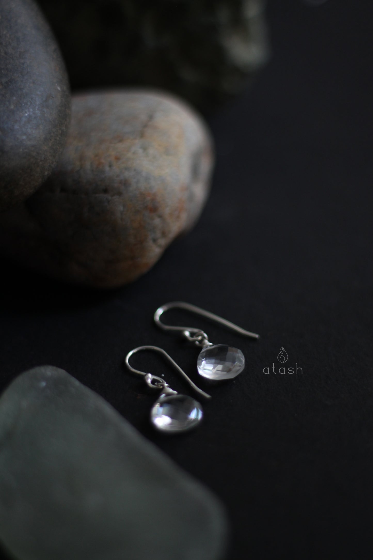 Aaroha Set of Necklace and Earrings in Clear Quartz and Sterling Silver