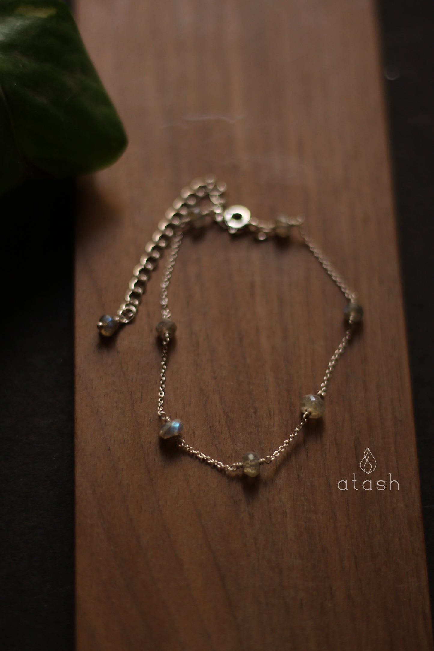 Dew Bracelet in Labradorite and Streling Silver