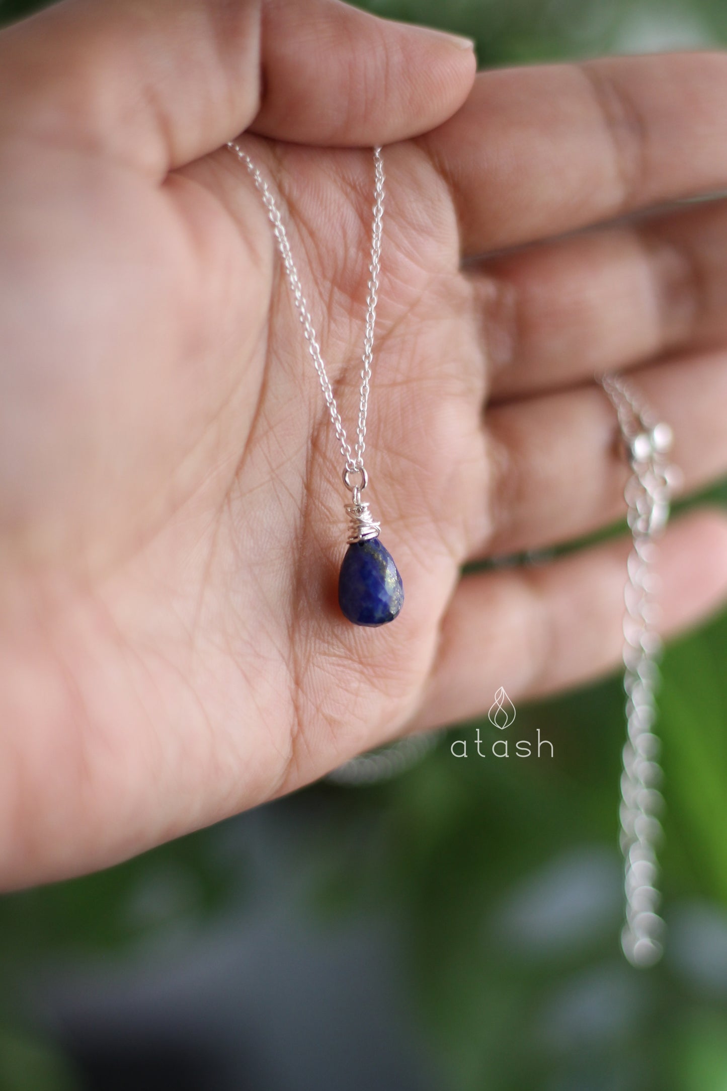 Amana Set of Necklace and Ear rings in Lapiz Lazuli and Sterling Silver