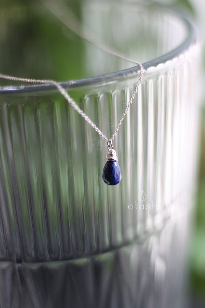 Amana Set of Necklace and Ear rings in Lapiz Lazuli and Sterling Silver